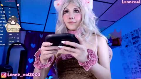 Val online show from May 10, 4:36 am
