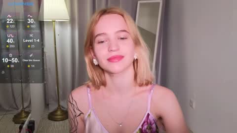 Snapshot of leo_lulu chatting on December 26, 3:53 pm Ashly online show from December 26, 3:53 pm
