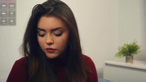 Mia online show from October 26, 10:11 am