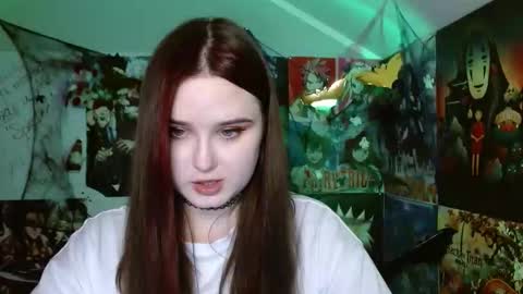 Snapshot of leraaa72 chatting on October 7, 7:07 pm little secret online show from October 7, 7:07 pm