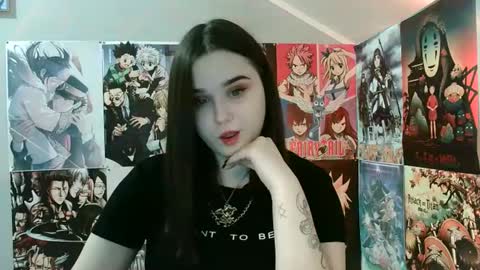 Snapshot of leraaa72 chatting on March 5, 7:17 pm little secret online show from March 5, 7:17 pm