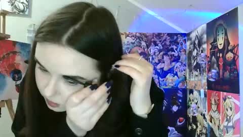 Snapshot of leraaa72 chatting on February 6, 7:35 am little secret online show from February 6, 7:35 am