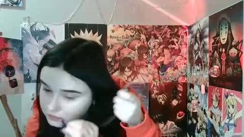 Snapshot of leraaa72 chatting on February 10, 7:26 am little secret online show from February 10, 7:26 am