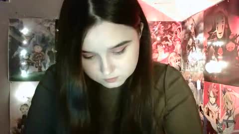 Snapshot of leraaa72 chatting on December 20, 7:22 am little secret online show from December 20, 7:22 am