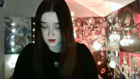 Snapshot of leraaa72 chatting on December 18, 8:09 am little secret online show from December 18, 8:09 am