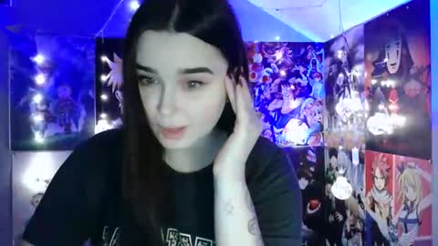 Snapshot of leraaa72 chatting on December 14, 7:18 am little secret online show from December 14, 7:18 am