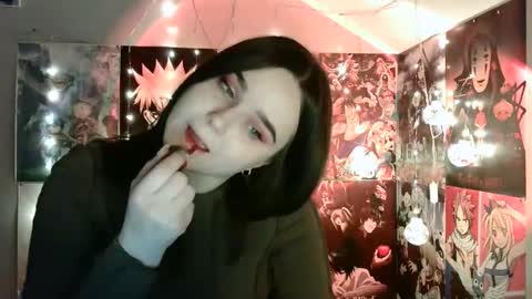 Snapshot of leraaa72 chatting on December 24, 7:17 am little secret online show from December 24, 7:17 am