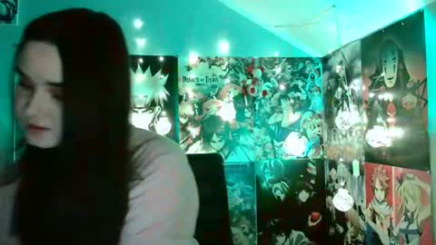 Snapshot of leraaa72 chatting on December 9, 2:28 pm little secret online show from December 9, 2:28 pm
