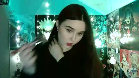 Snapshot of leraaa72 chatting on December 11, 8:36 am little secret online show from December 11, 8:36 am