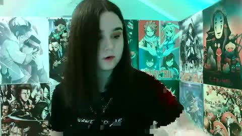 Snapshot of leraaa72 chatting on March 1, 7:19 am little secret online show from March 1, 7:19 am