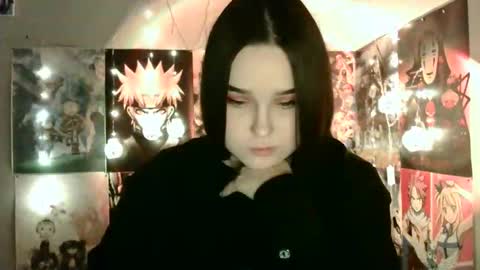 Snapshot of leraaa72 chatting on December 27, 7:18 am little secret online show from December 27, 7:18 am