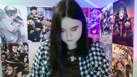 Snapshot of leraaa72 chatting on February 24, 7:31 am little secret online show from February 24, 7:31 am