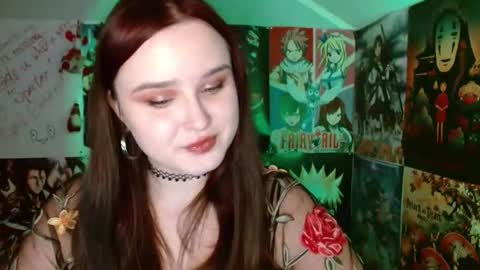 Snapshot of leraaa72 chatting on September 23, 6:39 pm little secret online show from September 23, 6:39 pm