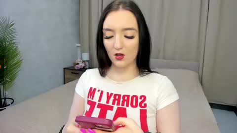 Lesley online show from November 12, 4:10 am