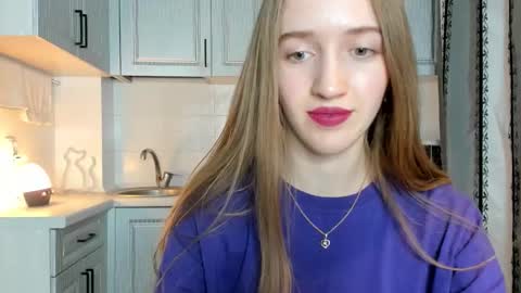 Snapshot of leslie_my_lovee chatting on October 8, 8:02 pm LESLIE online show from October 8, 8:02 pm