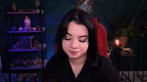 LeslieRowe online show from October 10, 5:51 pm