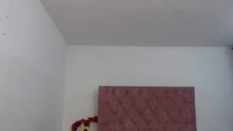 Snapshot of lesly_hot26 chatting on October 9, 5:00 am lesly_hot26 online show from October 9, 5:00 am