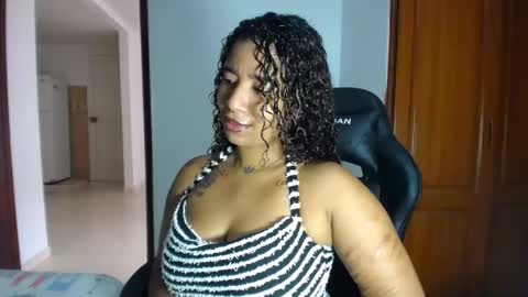 lesly online show from February 14, 8:26 pm