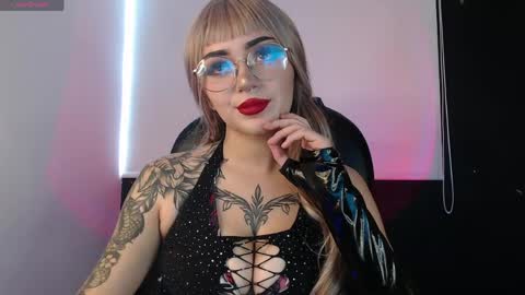 Less  online show from June 5, 6:03 pm