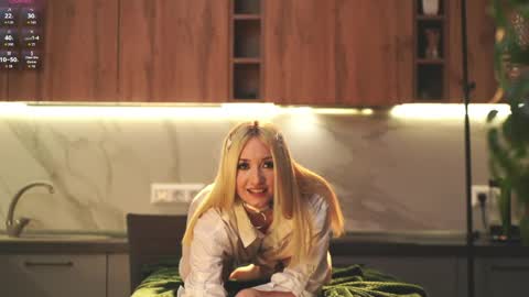 Hi my name is Lessy I am 18 years old. Im new here but I really like making new acquaintances online show from April 18, 7:07 pm