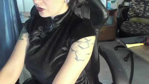 lestatdlion online show from April 1, 1:41 pm