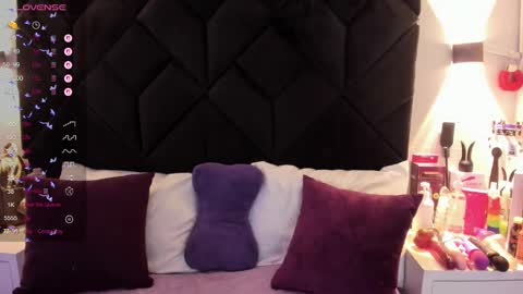 Snapshot of letiziia_sky chatting on March 5, 8:12 pm letiziia online show from March 5, 8:12 pm