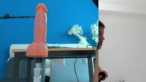 Maria Jose online show from April 19, 11:10 am