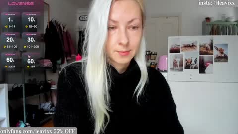 LeaVixx online show from December 18, 9:47 am