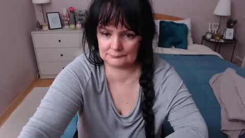 Mary online show from February 25, 5:00 pm