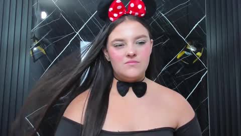 Snapshot of lexa_lust chatting on October 7, 11:25 am Lexa online show from October 7, 11:25 am