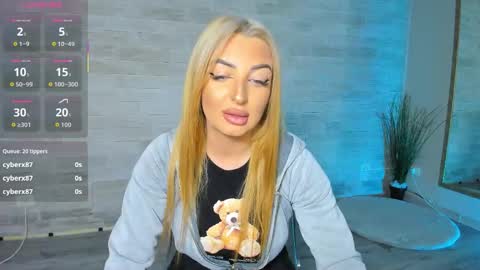 Snapshot of lexi_blazee chatting on September 26, 4:54 am Lexi online show from September 26, 4:54 am