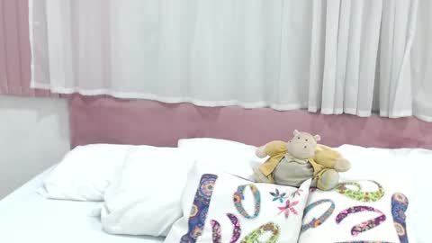Snapshot of lexi_bloom chatting on February 3, 11:09 am Gabrielle online show from February 3, 11:09 am