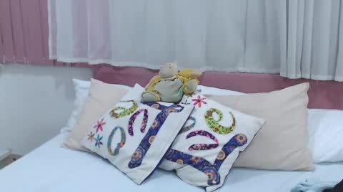 Snapshot of lexi_bloom chatting on January 24, 10:53 am Gabrielle online show from January 24, 10:53 am