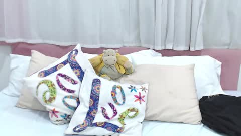 Snapshot of lexi_bloom chatting on January 25, 6:34 am Gabrielle online show from January 25, 6:34 am