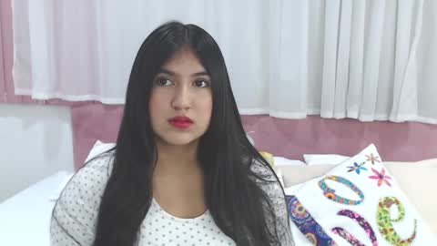 Snapshot of lexi_bloom chatting on January 15, 11:10 am Gabrielle online show from January 15, 11:10 am
