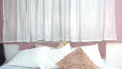 Gabrielle online show from November 17, 11:11 am