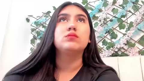 Snapshot of lexi_bloom chatting on October 17, 10:40 am Gabrielle online show from October 17, 10:40 am