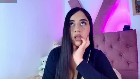 Lexi Howard  online show from April 17, 4:58 am