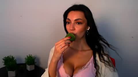 Alexia online show from May 27, 9:39 am