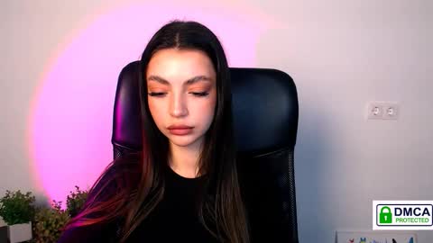 Alexia online show from November 11, 2:25 pm