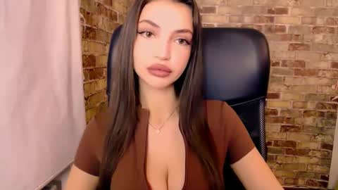 Snapshot of lexi_jos chatting on January 21, 2:37 pm Alexia online show from January 21, 2:37 pm