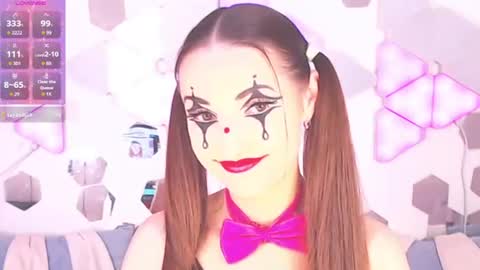 Alexia online show from June 18, 8:25 pm