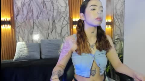 lexi splitt online show from November 26, 3:07 am