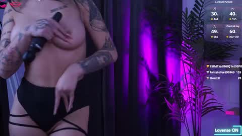 Snapshot of lexiidarling chatting on September 30, 6:35 pm LexiiDarling online show from September 30, 6:35 pm