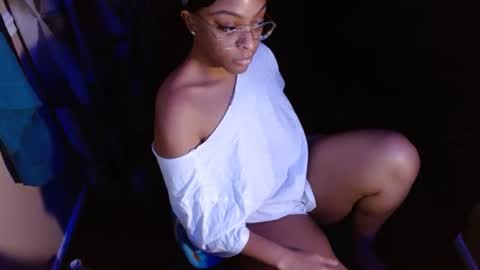 LEXIJAYNE online show from May 18, 10:10 am