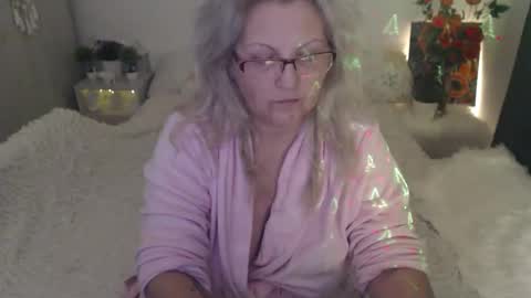 Hannah online show from February 22, 6:20 pm