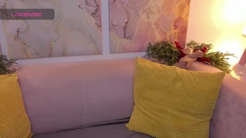 lexxxyone online show from December 18, 2:17 pm