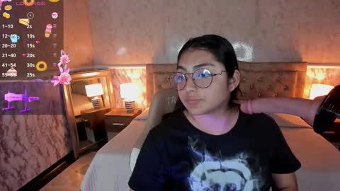 LEXY online show from January 8, 4:33 pm