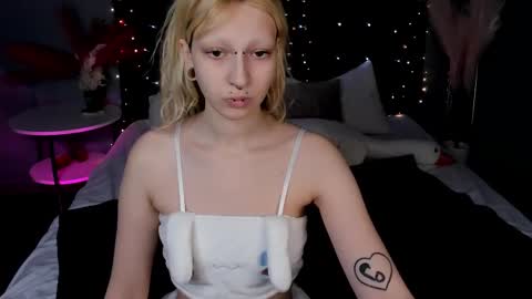 Snapshot of lexy_woorhez chatting on March 3, 10:21 am Lexy online show from March 3, 10:21 am