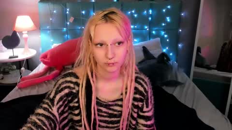 Snapshot of lexy_woorhez chatting on March 6, 10:41 am Lexy online show from March 6, 10:41 am